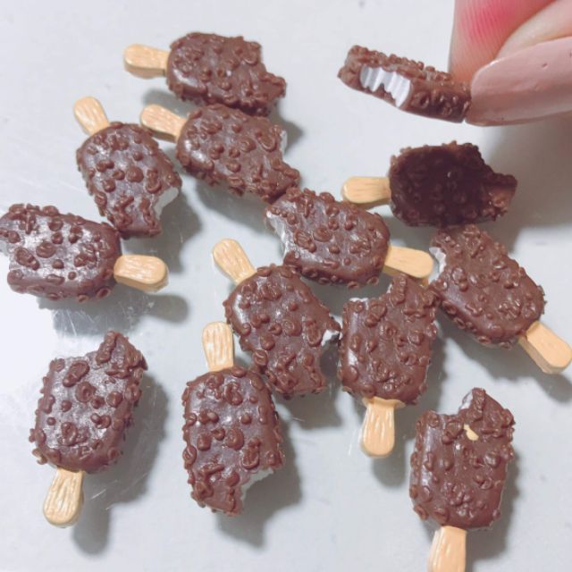 Charm que kem socola