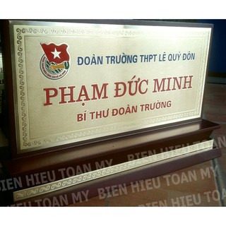 Biển chức danh đồng gỗ