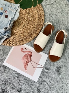 Thảm xám tro ngắn