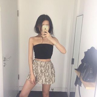 Áo ống thun trơn trắng đen