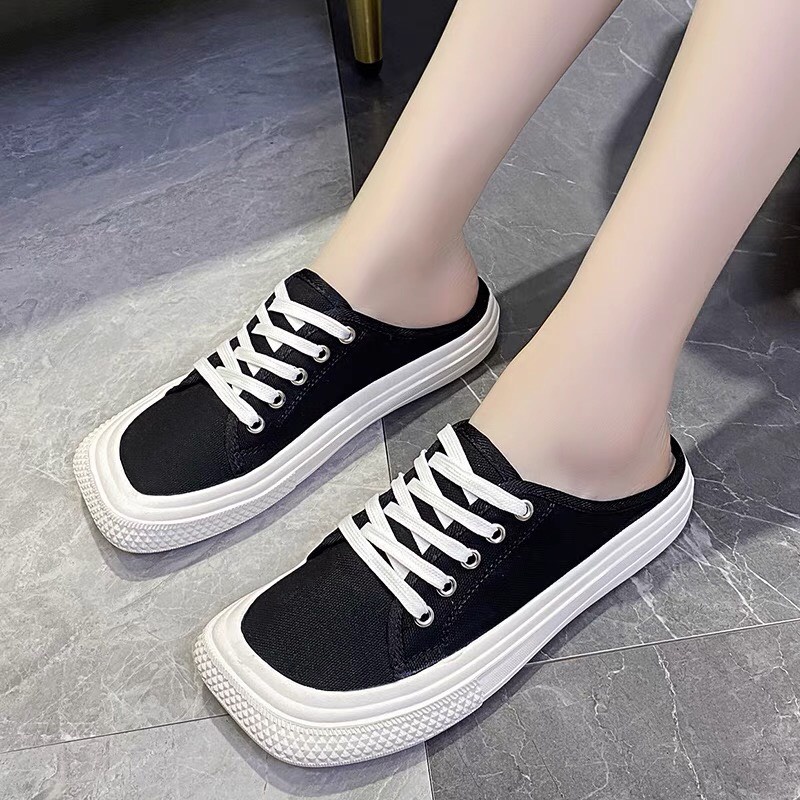 Giày sục nữ mũi vuông nhiều màu cá tính. Chất liệu vải mềm đi êm chân, không gây mùi, thoáng khí. Dễ phối đồ