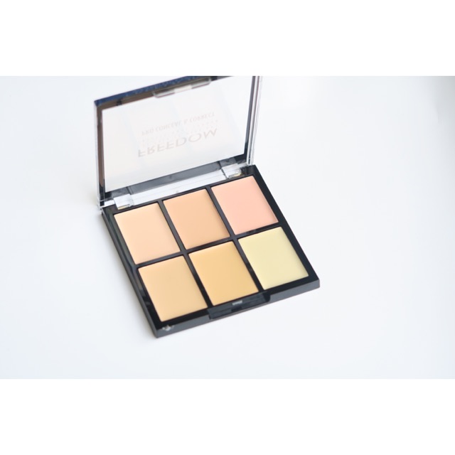 Bảng che khuyết điểm Makeup Revolution