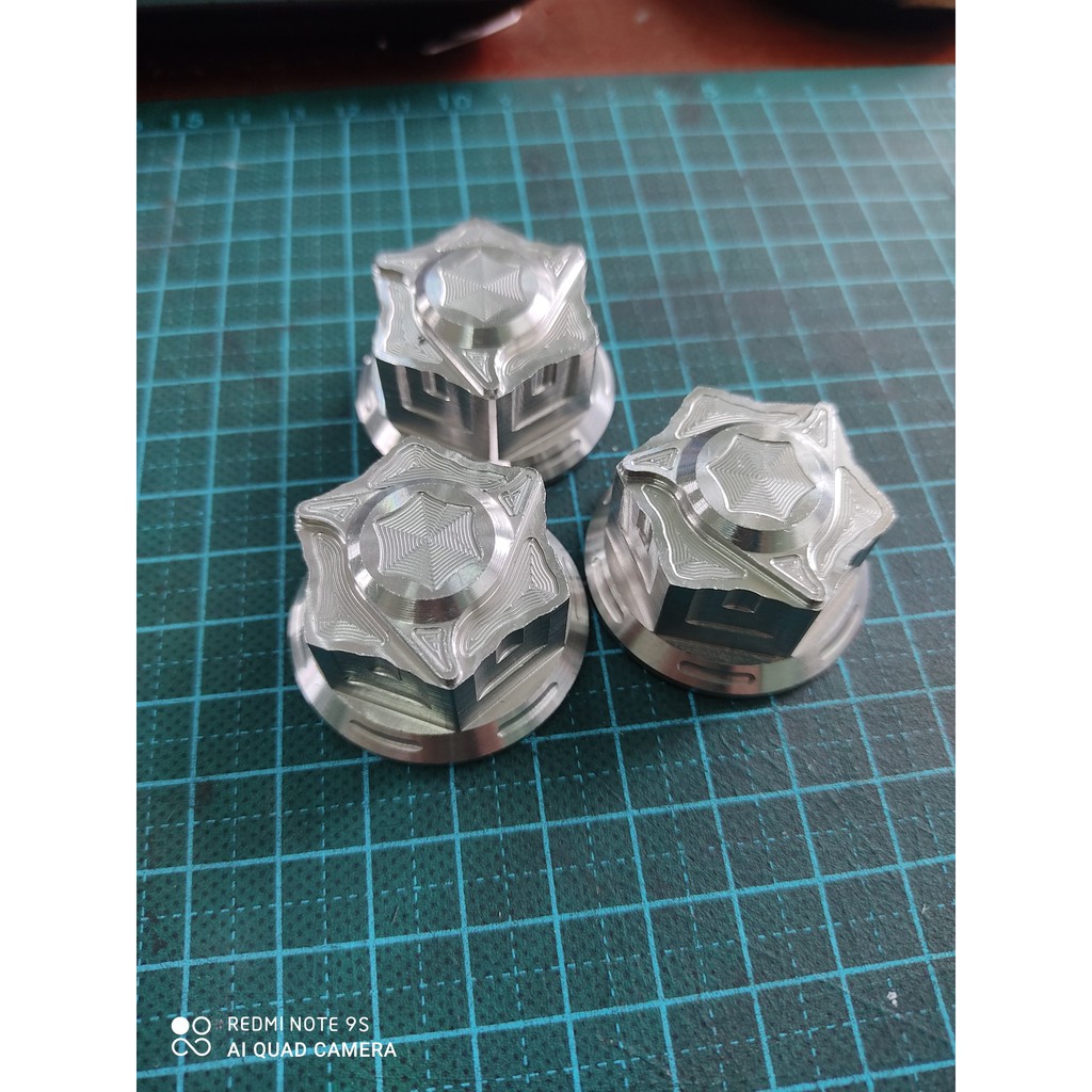 Tán Inox cốt bánh sau cho xe tay ga -