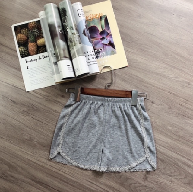 Quần đùi mặc ở nhà hoặc mặc trong váy | BigBuy360 - bigbuy360.vn