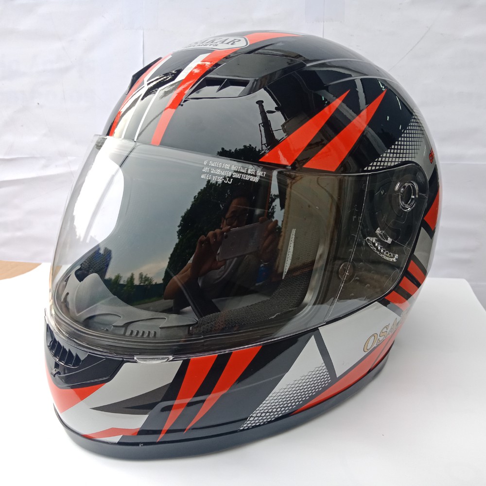 Mũ bảo hiểm fullface OSAKAR M20 màu đen phối đỏ, thiết kế tinh tế, nổi bật cá tính, bảo đảm an toàn trên mọi hành trình