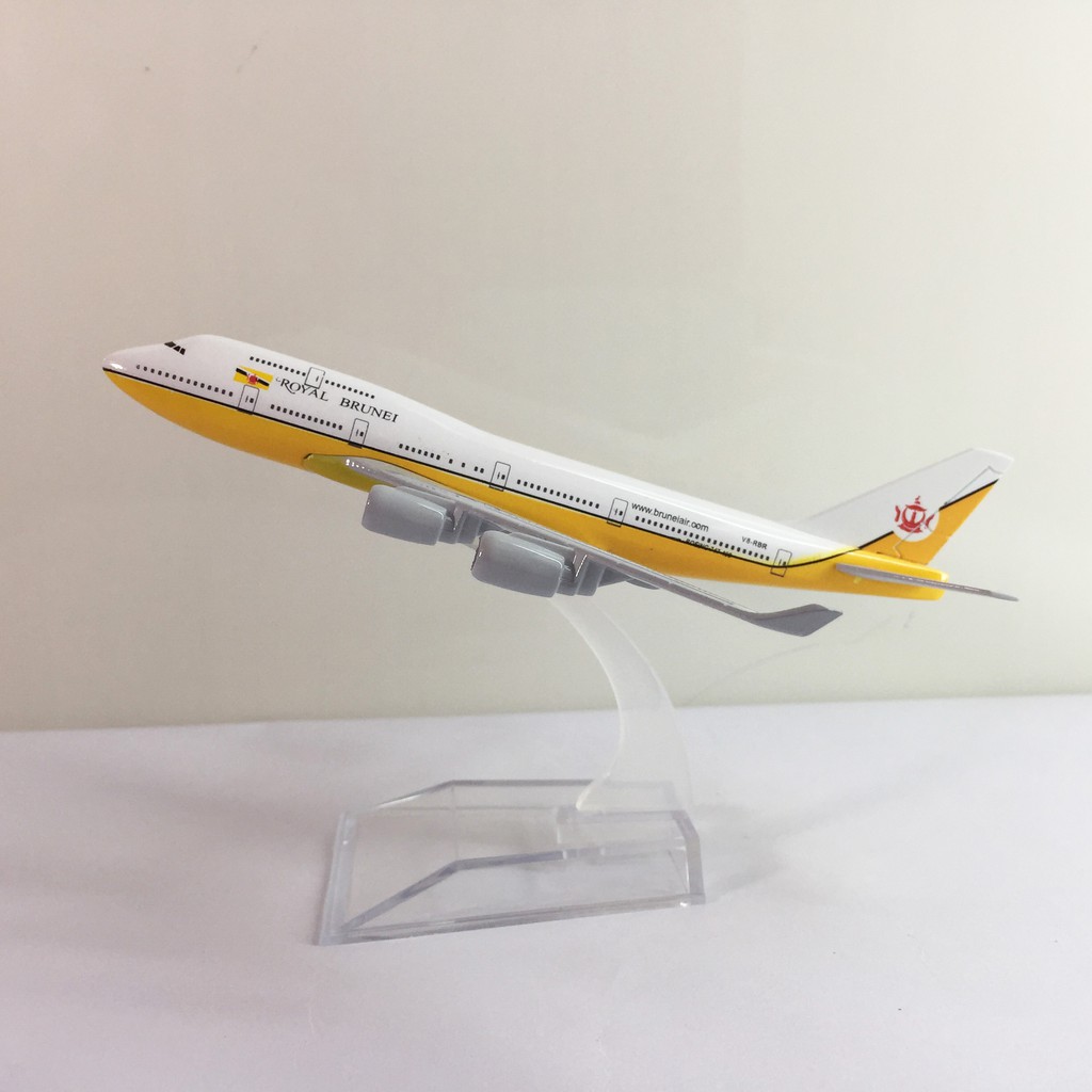 Mô hình máy bay kim loại Hoàng gia Brunei Royal Brunei Airlines 16cm dòng Boeing 747 món quà tặng mô