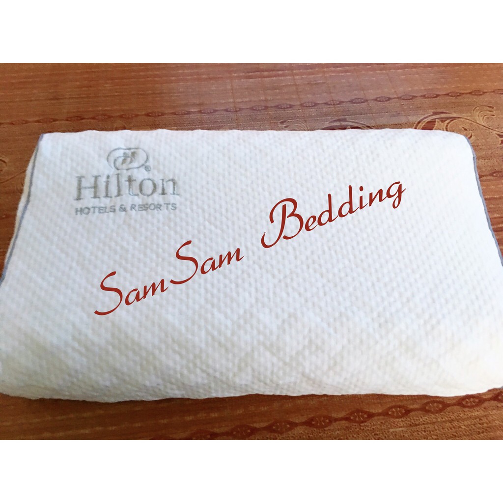 Gối Cao su Non Hilton Cao Cấp (có lỗ thoáng khí, hàng chính hãng)