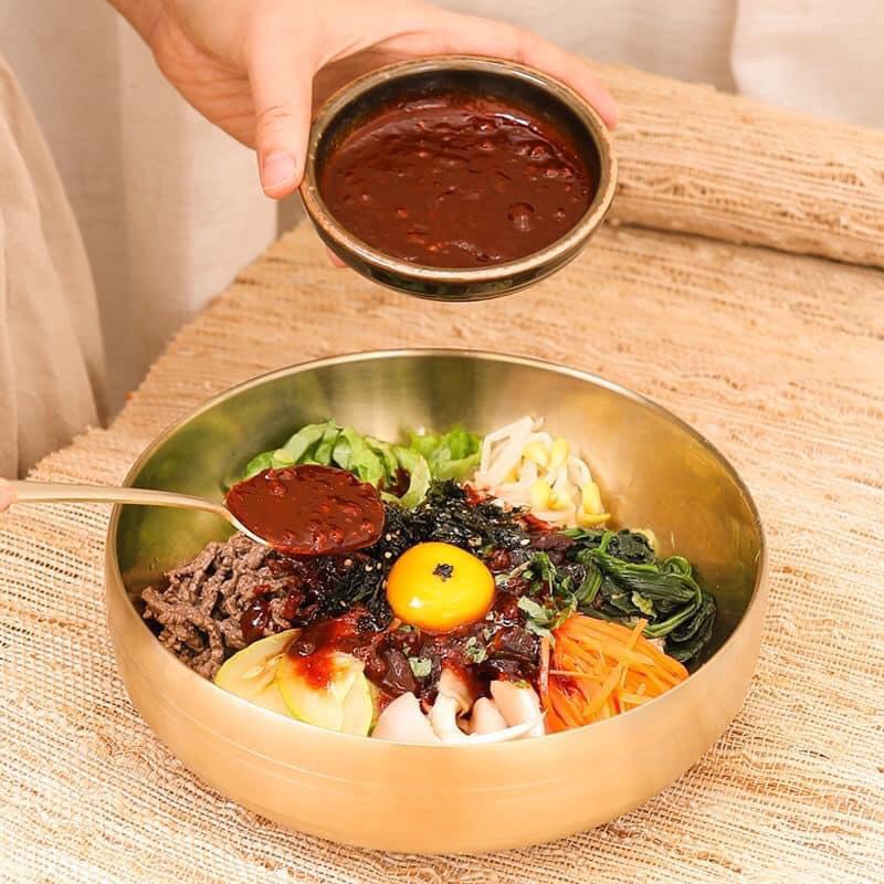 Nước sốt cơm trộn Hàn Quốc tinh tuý của món cơm trộn hàn quốc nằm trong chai nước tương siêu ngon này