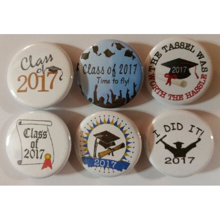 In 1 huy hiệu 5,8cm theo yêu cầu
