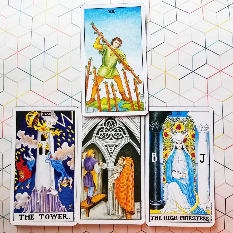 Bài Universal Waite Tarot in Tin