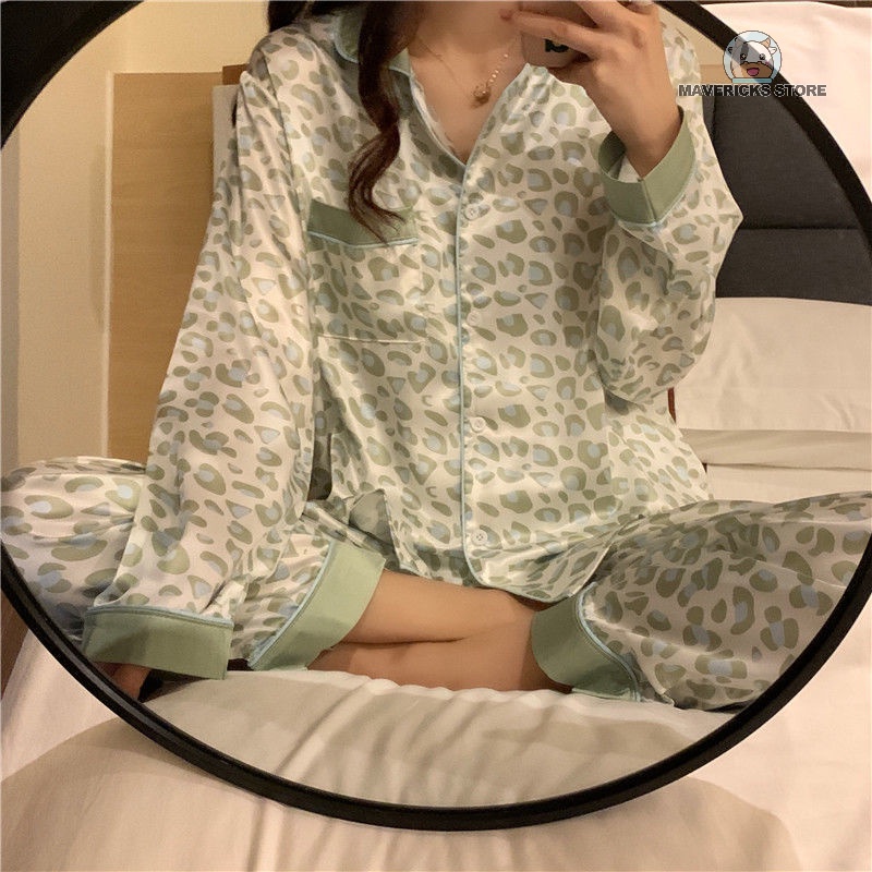 Bộ Đồ Ngủ Tay Dài In Họa Tiết Da Báo Màu Xanh Bạc Hà Phong Cách Hàn Quốc Mới Cho Nam Và Nữ