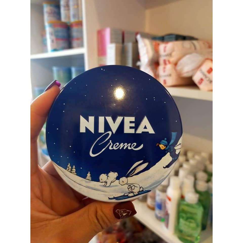 Kem dưỡng ẩm  Nivea cream hộp sắt