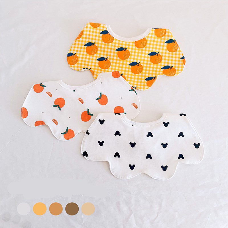 Set 3 yếm cổ tròn kiểu rẻ quạt xinh xắn cho bé 100% cotton có lớp chống thấm