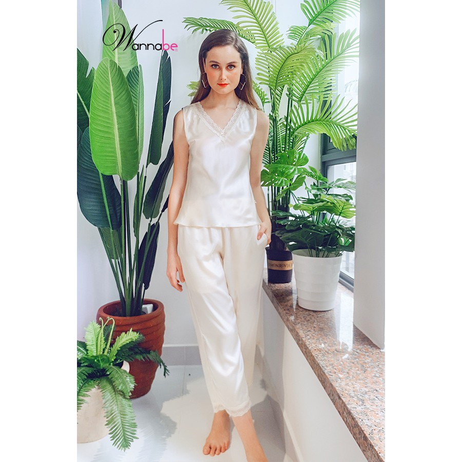 Đồ bộ mặc nhà phi lụa Wannabe bộ dài BDS11 cổ tim phối ren lạ mắt