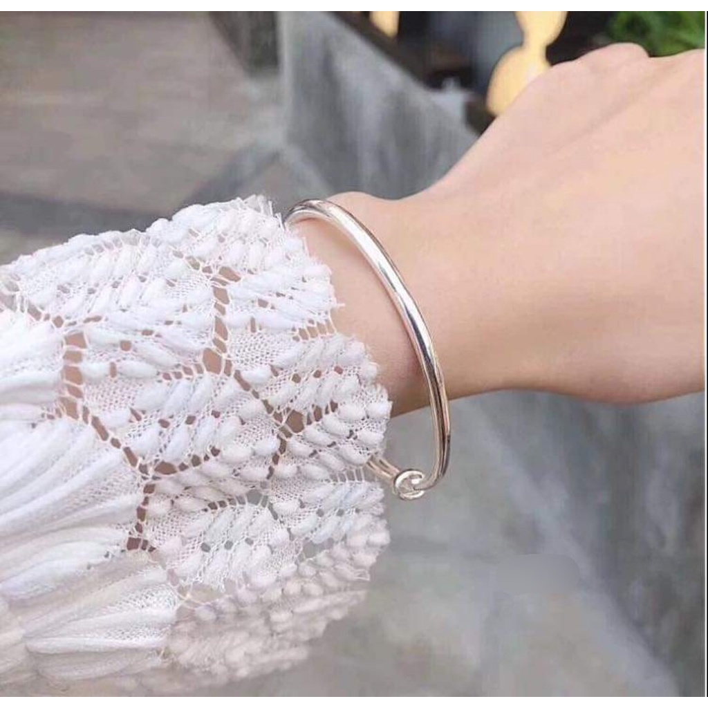 Kiềng tay-Lắc tay bạc cứng DaLiA Jewelry có thể tự điều chỉnh size theo ý muốn