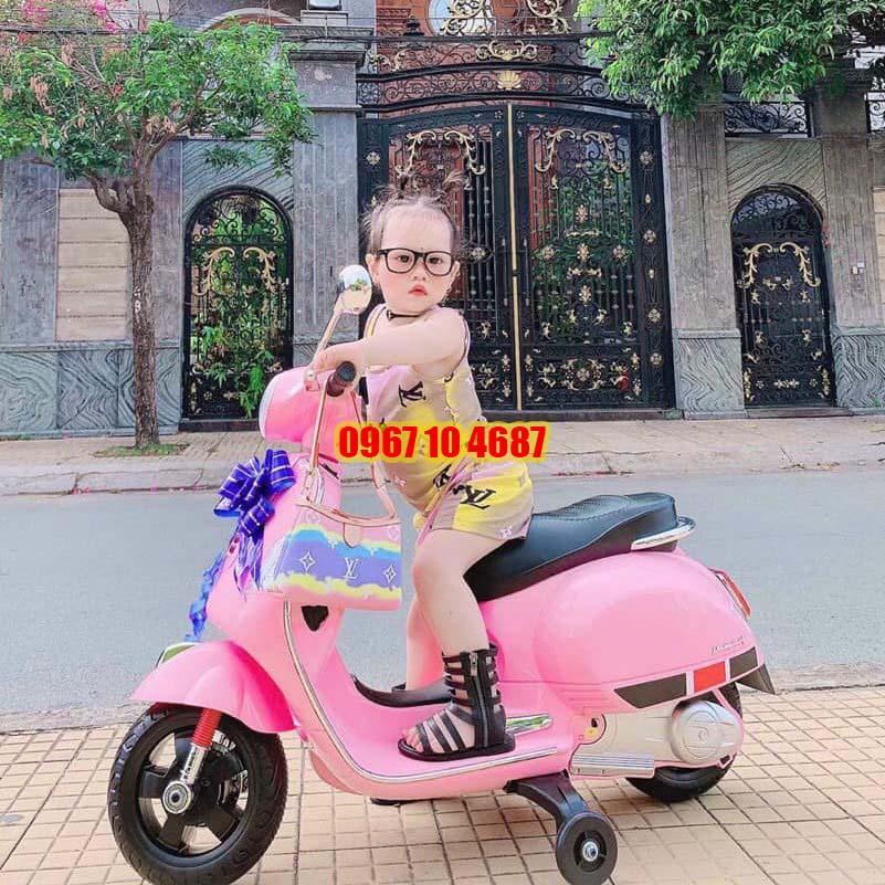 Xe Máy Điện VESPA Q618 Trẻ Em, Moto Điện Cho Bé Mẫu Mới Nhất 2022