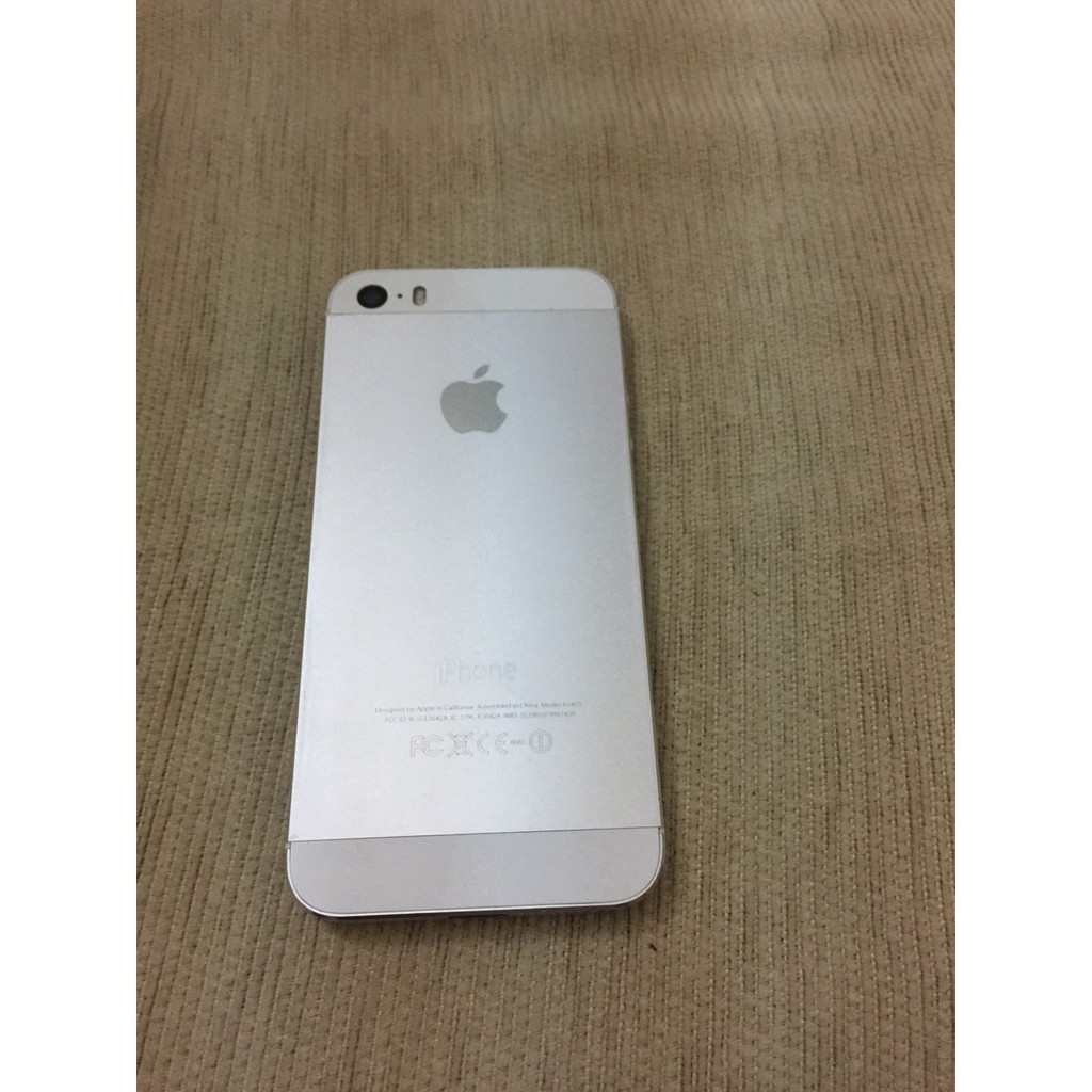 iphone 5s 16 gb ,màu vàng ,máy zin ,vân tay nhạy,máy đẹp(tặng kèm đầy đủ phụ kiện )