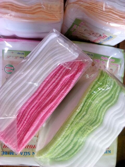 Khăn sữa em bé Việt Nam cao cấp 1 hộp