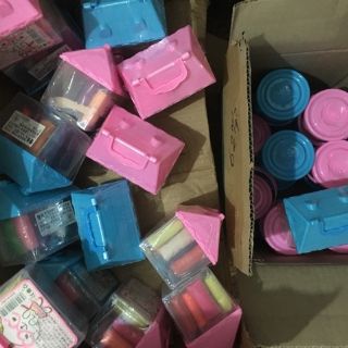 Đất nặn hình ngôi nhà