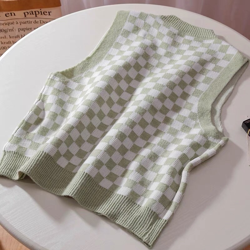 Áo len gile caro hot trend năm nay sang xịn mịn