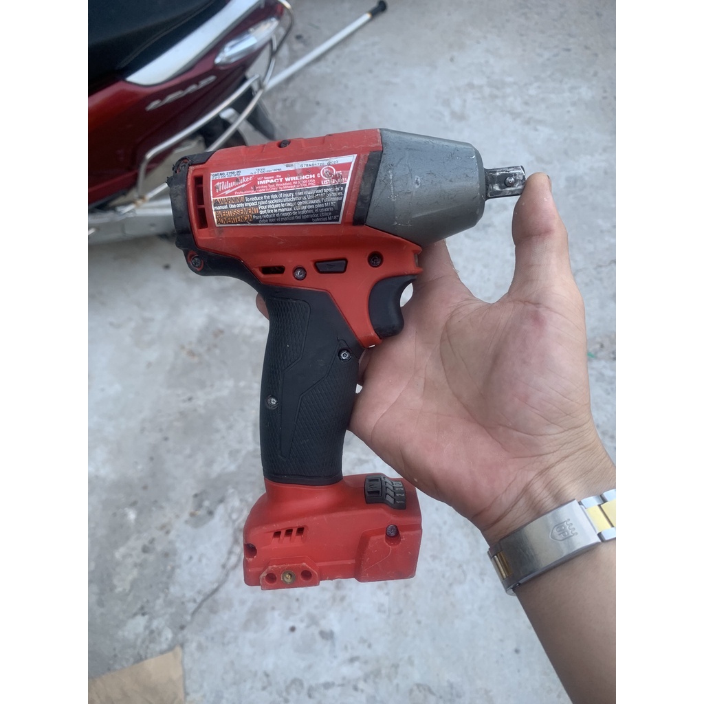 Máy siết bulong Milwaukee 2755-20 M18 hàng bãi