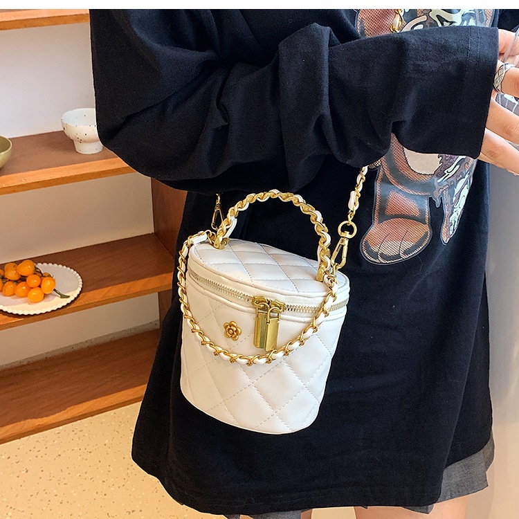 Túi đeo vai IELGY dáng xô phối dây xích thời trang cho nữ dễ phối đồ