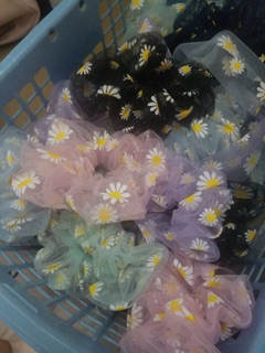 Đồ cột tóc Scrunchies hoa cúc lưới HOT TREND 2020
