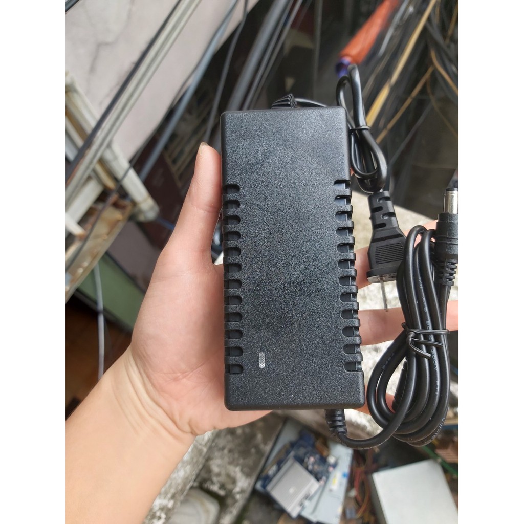 Dailyphukien192 Sạc pin máy khoan cầm tay Makita 21V 2A xịn bảo hành 12 tháng