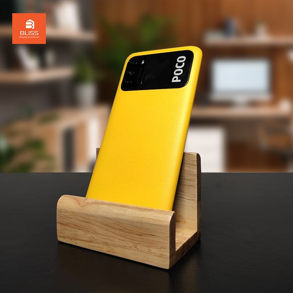 Giá kê điện thoại gỗ giúp dựng điện thoại gọn gàng và trang trí bàn làm việc sang trọng | BigBuy360 - bigbuy360.vn