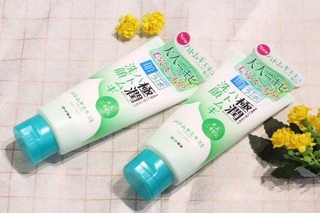 Sữa rửa mặt Hada Labo Dạng Tuýp