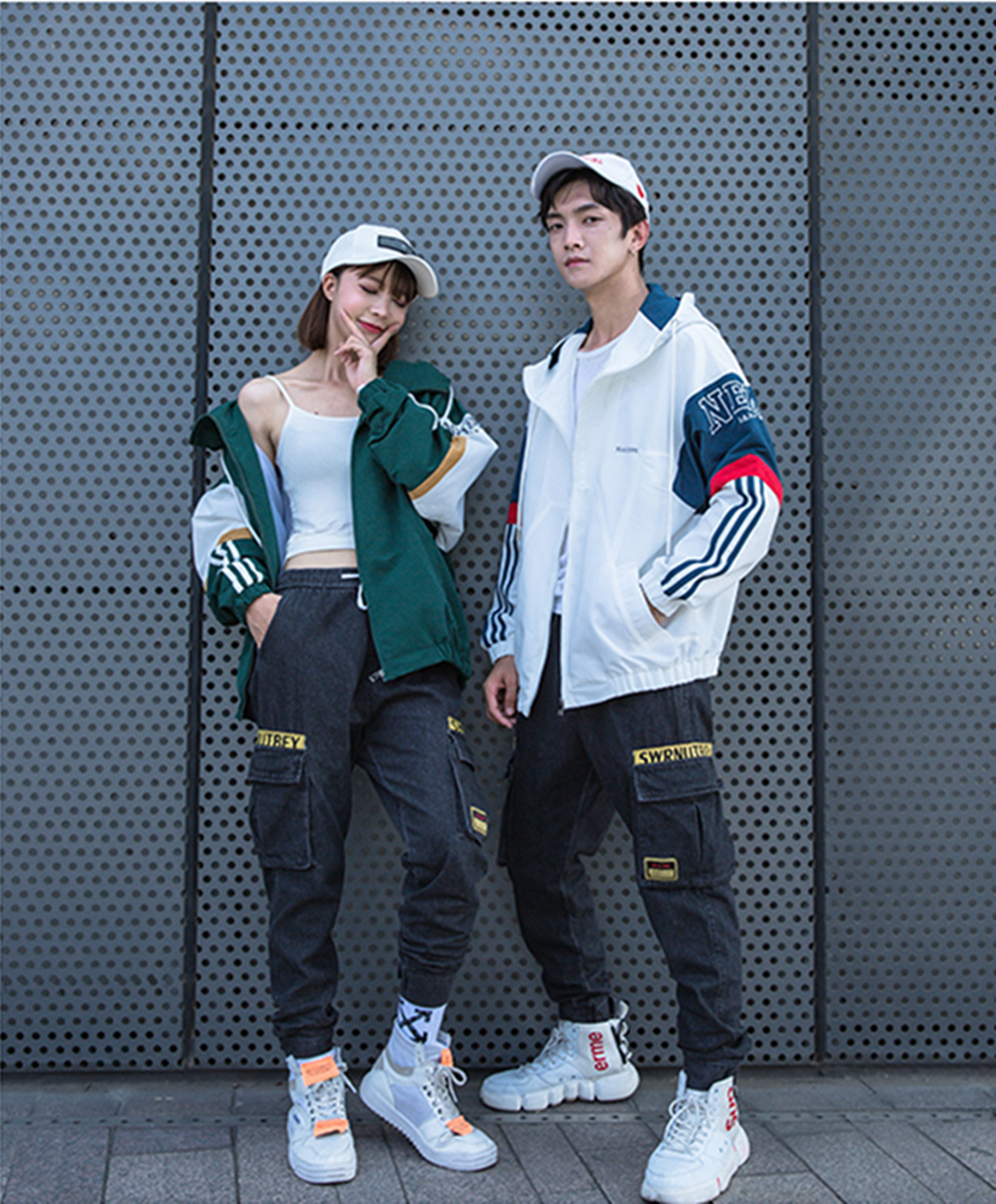 Áo Khoác Gió Họa Tiết Adidas Và Cỏ Ba Lá Có Mũ Trùm Đầu Mặc Thường Ngày | BigBuy360 - bigbuy360.vn