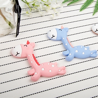 Đồ chơi gặm nướu hình hươu cao cổ đáng yêu cho bé