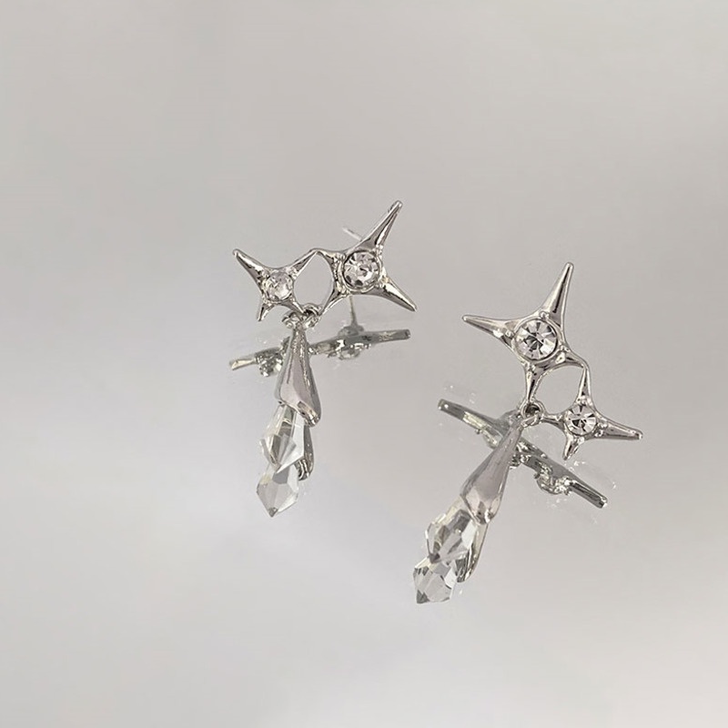 Bông Tai Ngôi Sao Năm Cánh Đính Đá Phong Cách Hiphop Thời Trang Cho Nữ