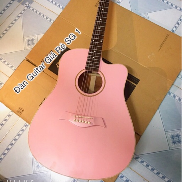 Đàn Guitar acoustic gỗ hồng đào màu hồng nhạt