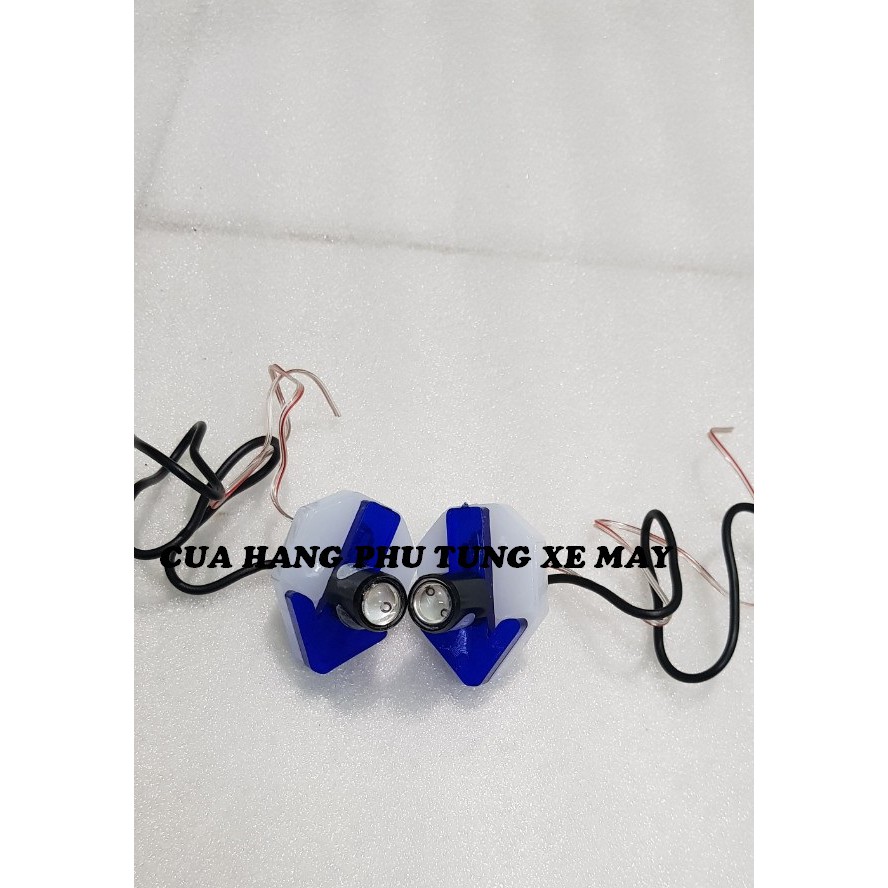 Đèn Xi nhan sau kiểu mũi tên cho các loại xe