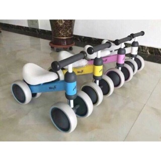 Xe thăng bằng cho bé 1-2 tuổi