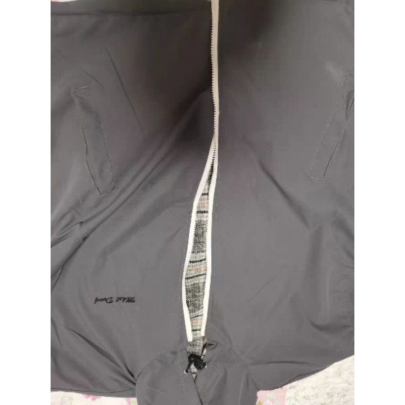 Áo khoác kaki có thể mặc được hai mặt, mua 1 được 2