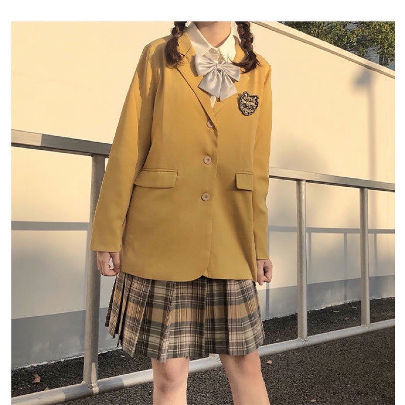 (SẴN) Áo khoác blazer dáng oversize cài cúc thêu hình phong cách học sinh hàn quốc A00273 | BigBuy360 - bigbuy360.vn