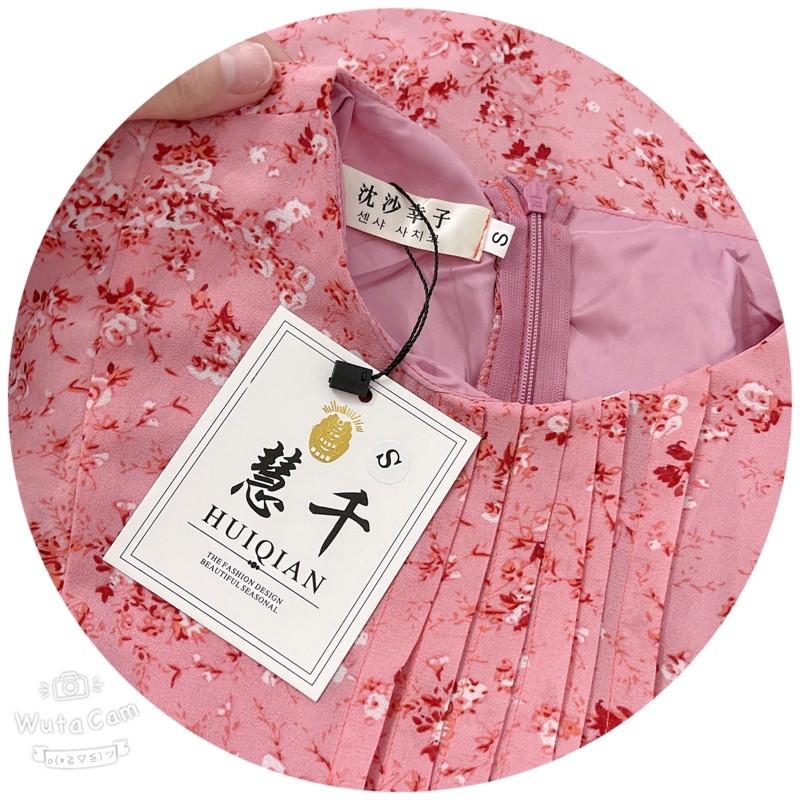 VNU196 - VÁY VOAN HOA ĐỎ NHÍ CỔ XẾP LI QC | BigBuy360 - bigbuy360.vn