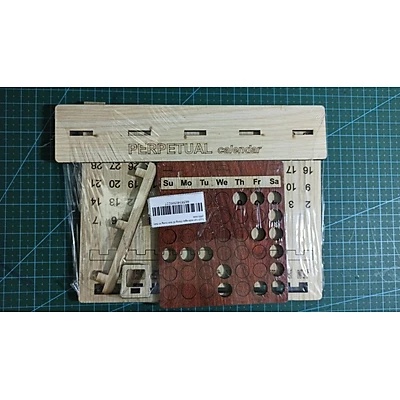 Lịch vạn niên ngày tháng để bàn trang trí bản phối màu. LỊCH MUA LẦN DÙNG MÃI