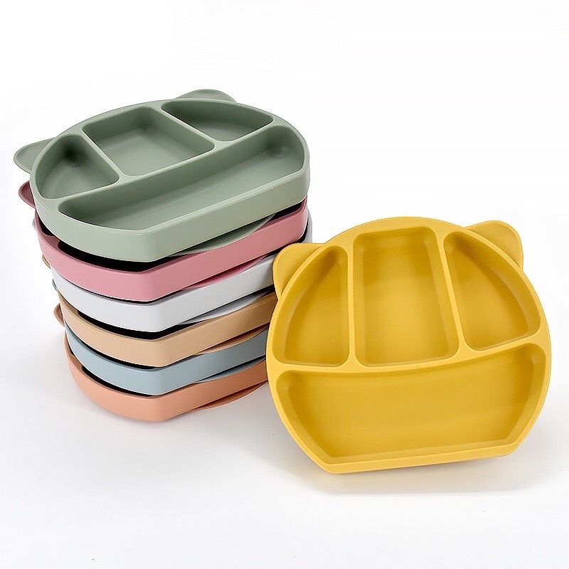 [Mẫu mới] Khay gấu 4 ngăn Silicon có đế hít chống trượt (không kèm thìa nĩa)- Khay silicon chống đổ