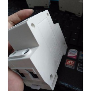 Ổ điện 3 chân 10-16A 250V