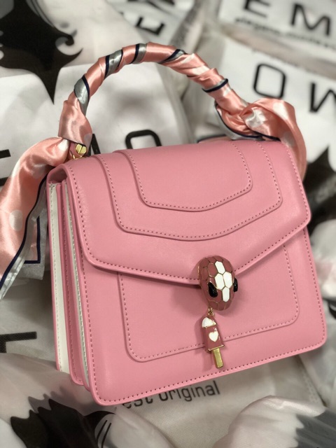 Túi Emo đầu rắn có sẵn 4 mầu . Kèm khăn siêu xinh