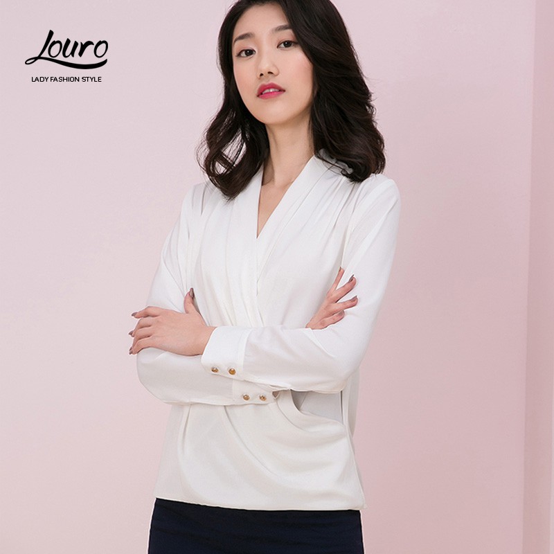 Áo kiểu nữ công sở Louro L211,ẢNH THẬT mẫu áo công sở dài tay cổ chữ V, vải lụa