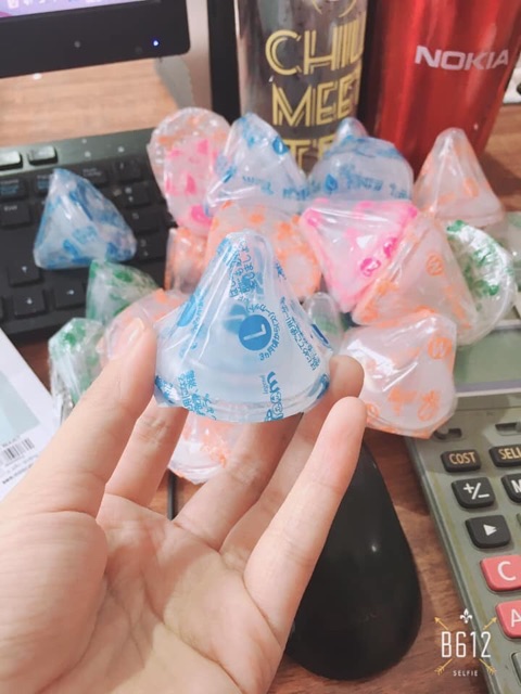 Núm bình toom cổ rộng