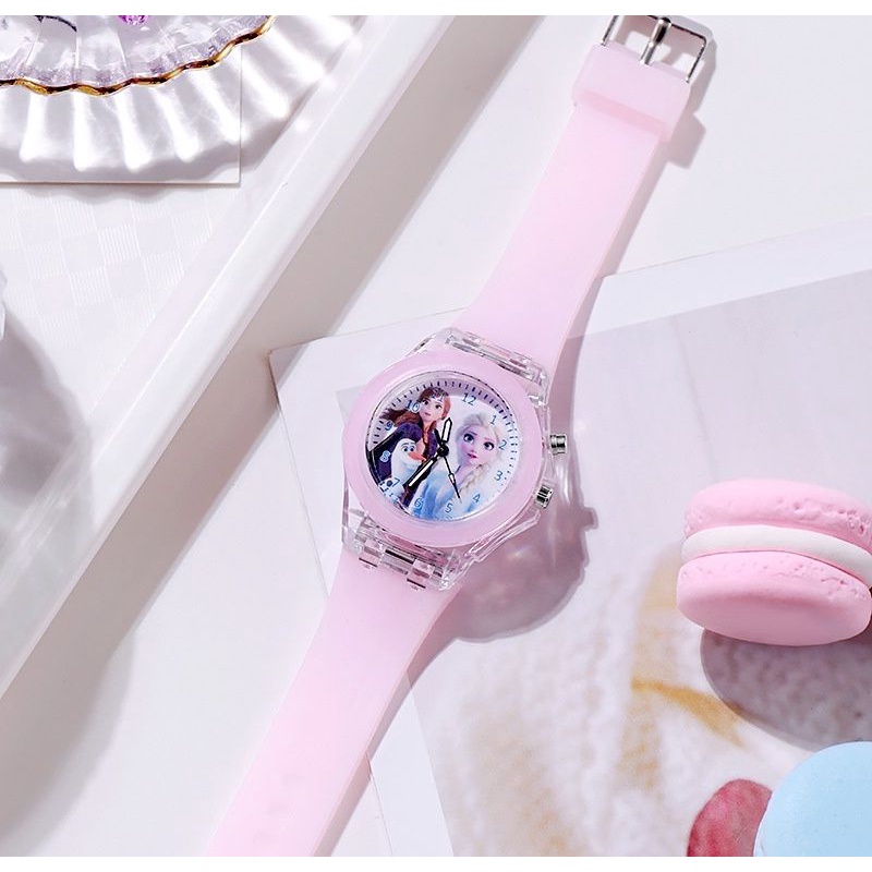 Vòng tay Đồng hồ cho bé gái Elsa Và Anna mèo Hello Kitty có đèn led 7 màu phát sáng siêu đẹp nổi bật cho bạn nữ