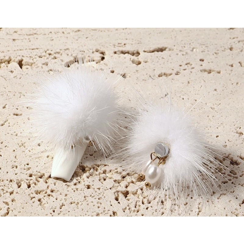 Charm lông vũ có nam châm ( ib shop chọn màu )