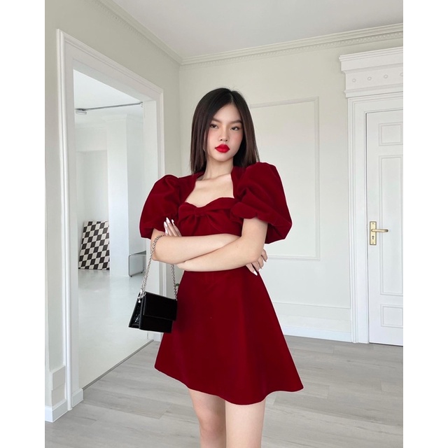 Anis_ Đầm nhung màu đỏ đô 2 lớp Hilena Dress, Váy mặc tết