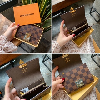 Ví bóp nữ mini L V khoá cài
