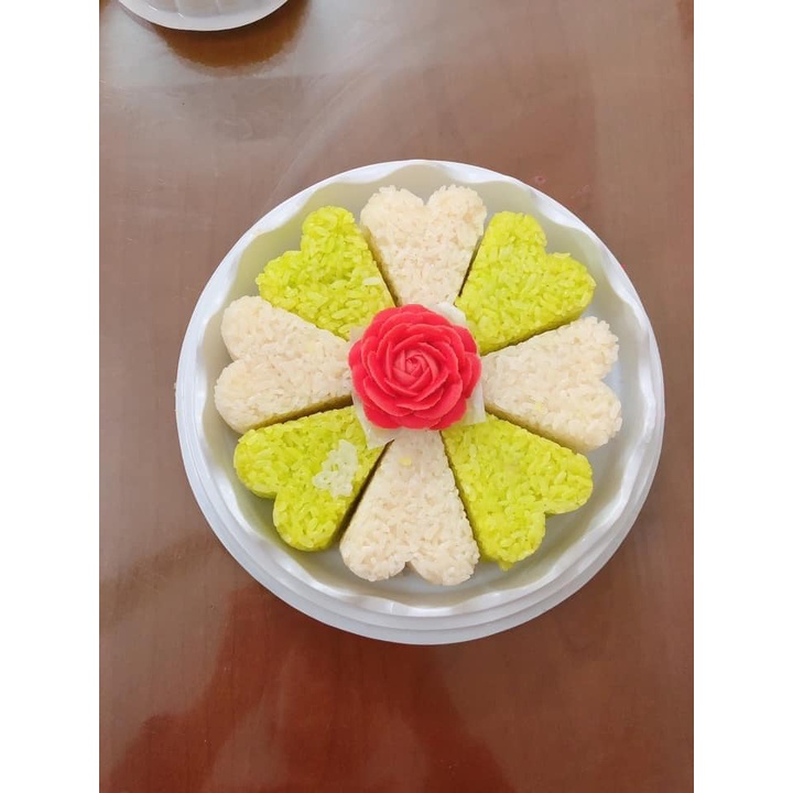 Khuôn Ấn Xôi Thạch Rau Câu Tim 8 Ngăn